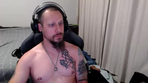 Snapshot of matchy666 chatting on October 27, 7:52 am Matchy online show from October 27, 7:52 am