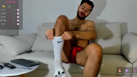 mateoking_ online show from January 11, 4:29 am