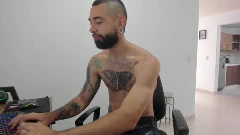 Matheus     online show from February 10, 9:18 pm