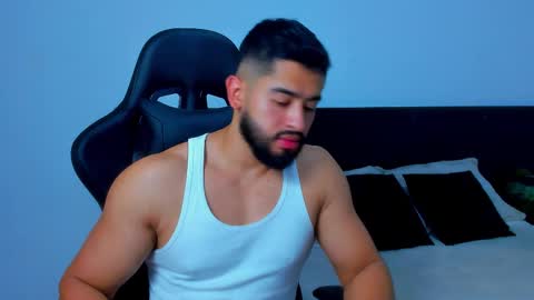 Mathew Flintt  online show from February 6, 1:31 am