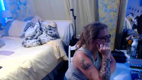 mathislauraashley2023 online show from June 9, 2:44 am