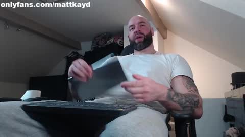 Snapshot of matt_kayd chatting on December 21, 11:24 pm Matt Kayd online show from December 21, 11:24 pm