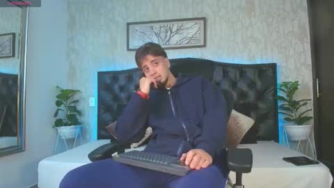 Matt online show from February 11, 3:32 am