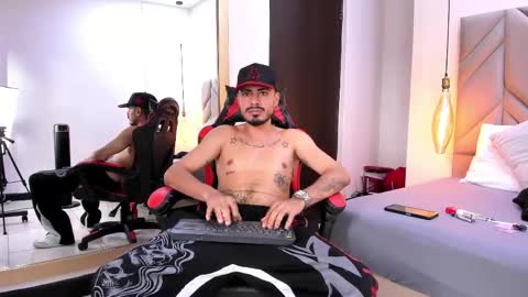 Matthew online show from April 8, 9:51 pm