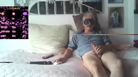 Snapshot of mature_couple_wild_2 chatting on October 4, 12:58 pm DominikFrank online show from October 4, 12:58 pm