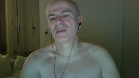 Snapshot of maturehotman chatting on February 8, 6:54 am maturehotman online show from February 8, 6:54 am