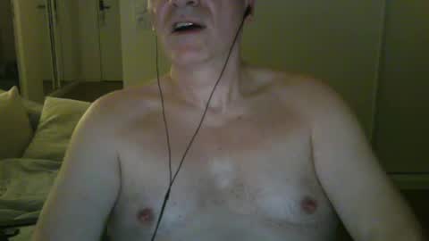 Snapshot of maturehotman chatting on February 13, 8:45 pm maturehotman online show from February 13, 8:45 pm