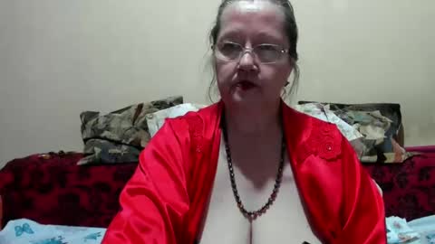 maturemilf online show from March 12, 10:48 am