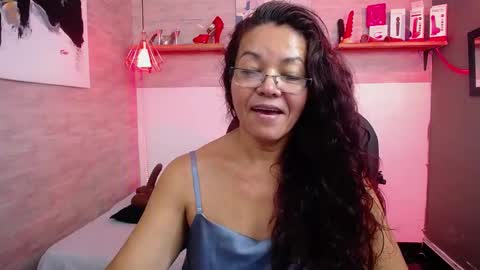 maturepure_ online show from November 4, 11:06 pm