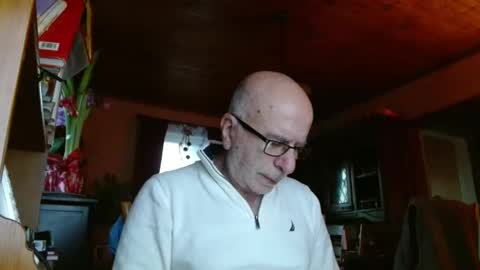 Maurice online show from January 12, 12:23 pm