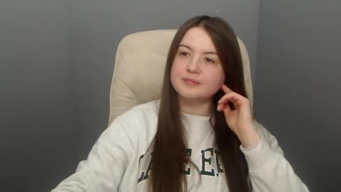 MavkaCute online show from February 21, 7:06 pm