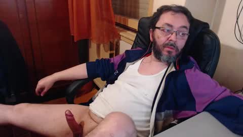 Max online show from January 13, 9:31 pm