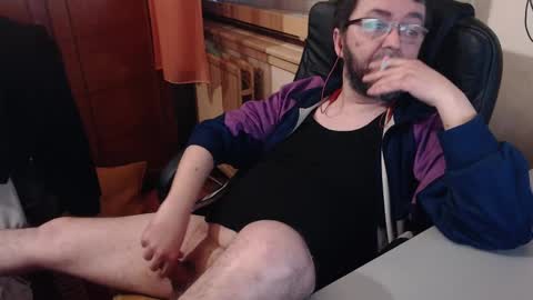 Max online show from December 31, 7:10 am