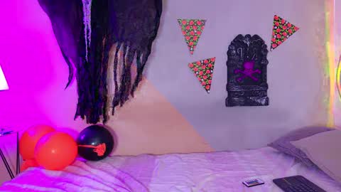 Snapshot of max_cumpower72 chatting on October 7, 12:28 am max_cumpower72 online show from October 7, 12:28 am