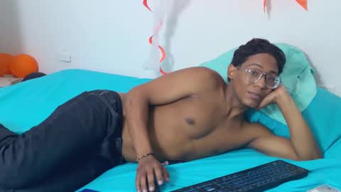 Snapshot of max_cumpower72 chatting on October 13, 11:51 pm max_cumpower72 online show from October 13, 11:51 pm