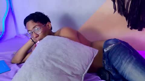 Snapshot of max_cumpower72 chatting on October 12, 2:37 am max_cumpower72 online show from October 12, 2:37 am