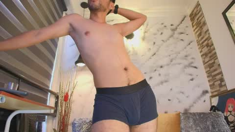 Max Hornye online show from April 10, 7:18 pm