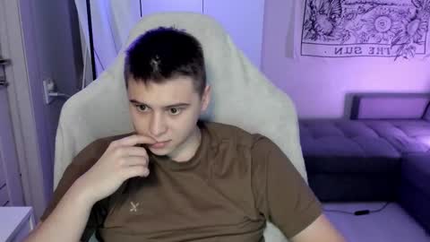 Max online show from February 11, 12:53 pm