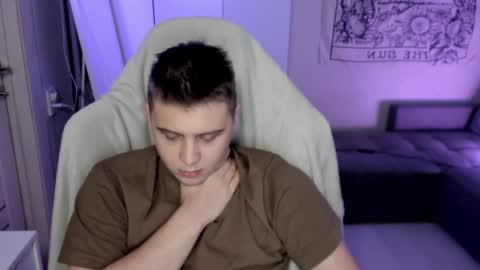 Max online show from February 5, 1:14 pm