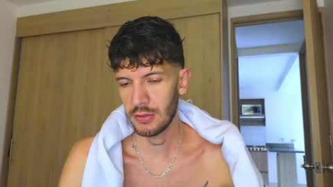 Max Taylor online show from June 1, 9:38 pm