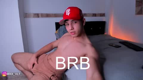 max_valiant1 online show from November 27, 3:47 am