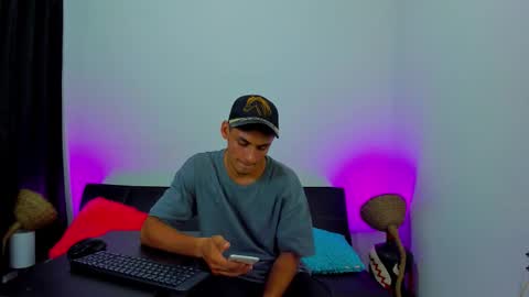 MAX     online show from January 13, 2:41 am