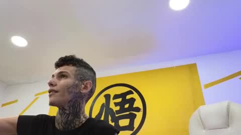 Max  Dalyn online show from January 5, 1:35 am