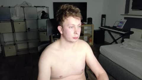 maxboner94 online show from November 19, 6:39 pm