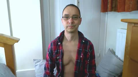 Max Davies online show from February 1, 3:58 am