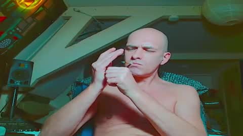 maxhardcore77 online show from November 27, 6:32 am