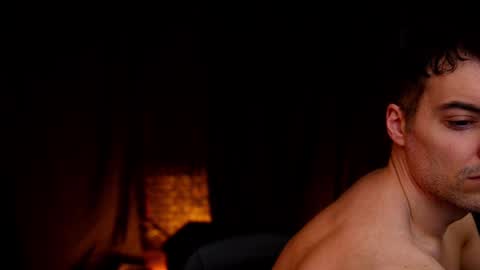 Max Hughes online show from November 4, 4:25 am