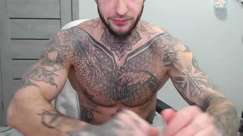 Maximus Fox online show from April 4, 8:21 am