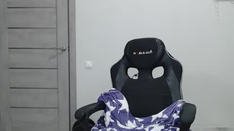 Maximus Fox online show from October 9, 8:42 am