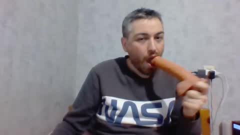 Maxime online show from February 5, 8:46 pm