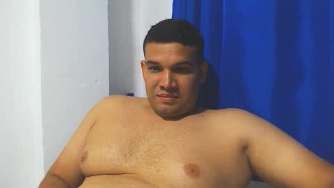 maximo08_dlim online show from June 8, 2:01 am