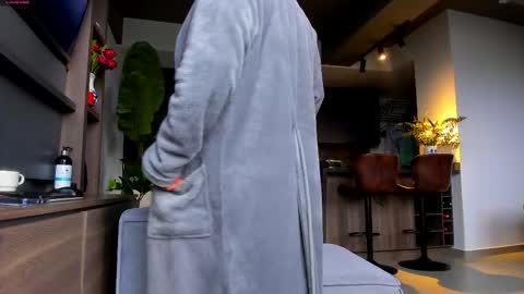 maximo_and_marcelo online show from February 16, 12:14 pm