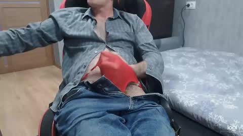 maximus3334 online show from December 22, 11:28 am