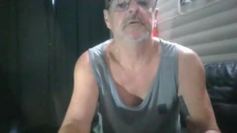 Max online show from November 22, 10:40 pm