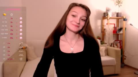 Maxine online show from November 18, 1:25 pm