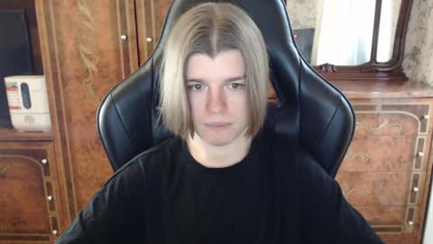 Max online show from January 29, 10:05 am