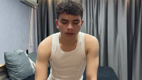 Max online show from May 19, 12:01 pm
