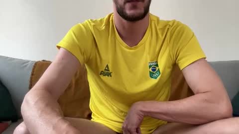 MaxXxurbate online show from June 9, 1:22 pm