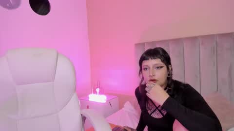 may y goeth online show from September 9, 2:33 am