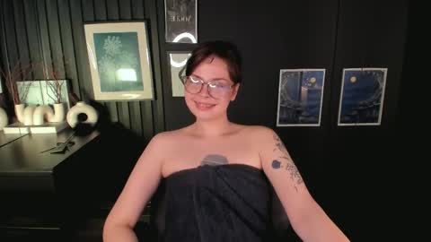 Maya online show from May 20, 2:34 pm