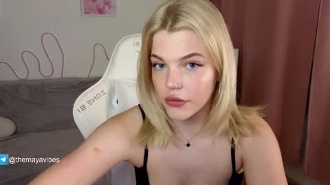 Maya online show from February 22, 3:32 am