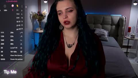 Snapshot of maya_mils chatting on October 12, 2:37 am Maya Mils online show from October 12, 2:37 am