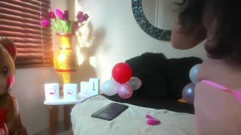 Maye  online show from April 6, 1:01 pm