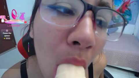 Maylin  online show from December 15, 8:16 pm