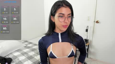 mazikeen_18 online show from April 14, 1:47 pm