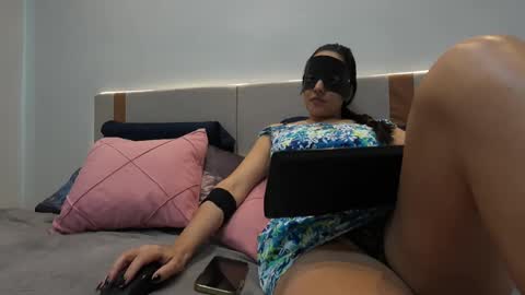 mb_braziliancouple online show from October 28, 3:24 pm